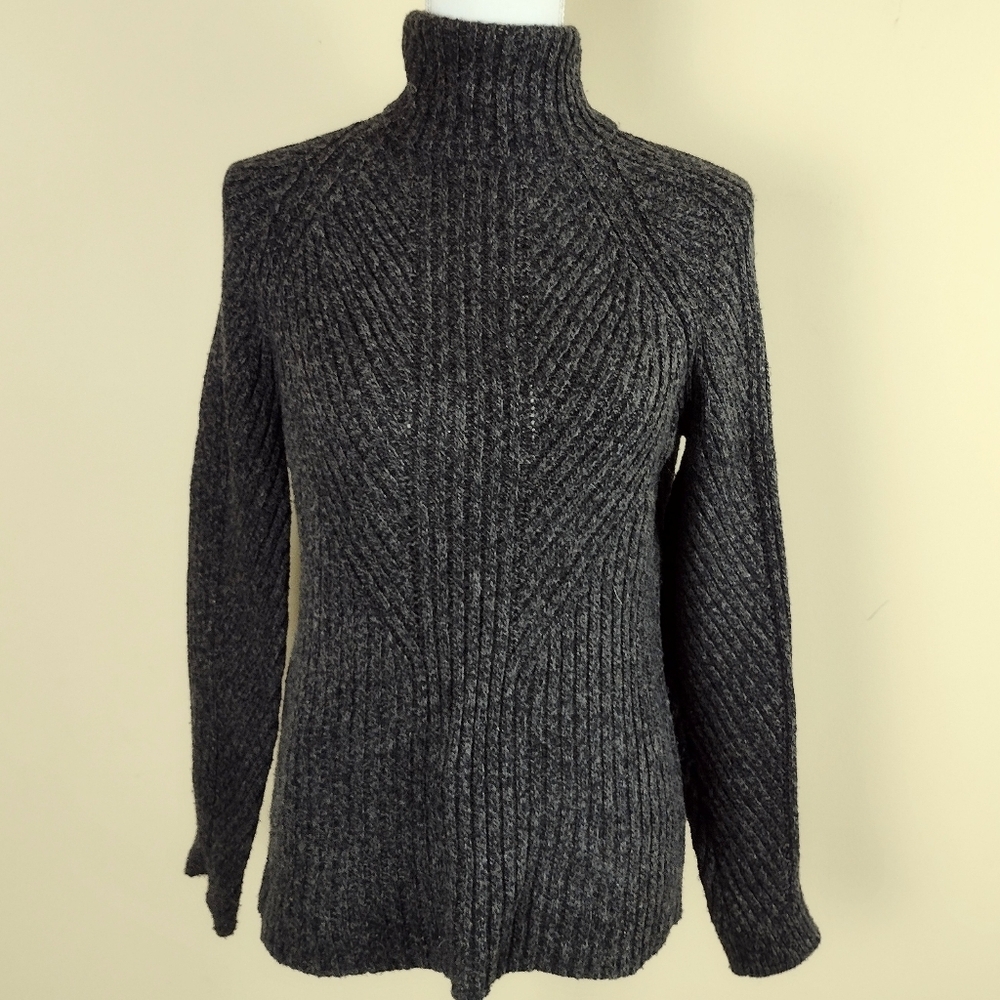 Sundance Toasty Dimensions Ribbed Turtleneck Sweater Sz M
